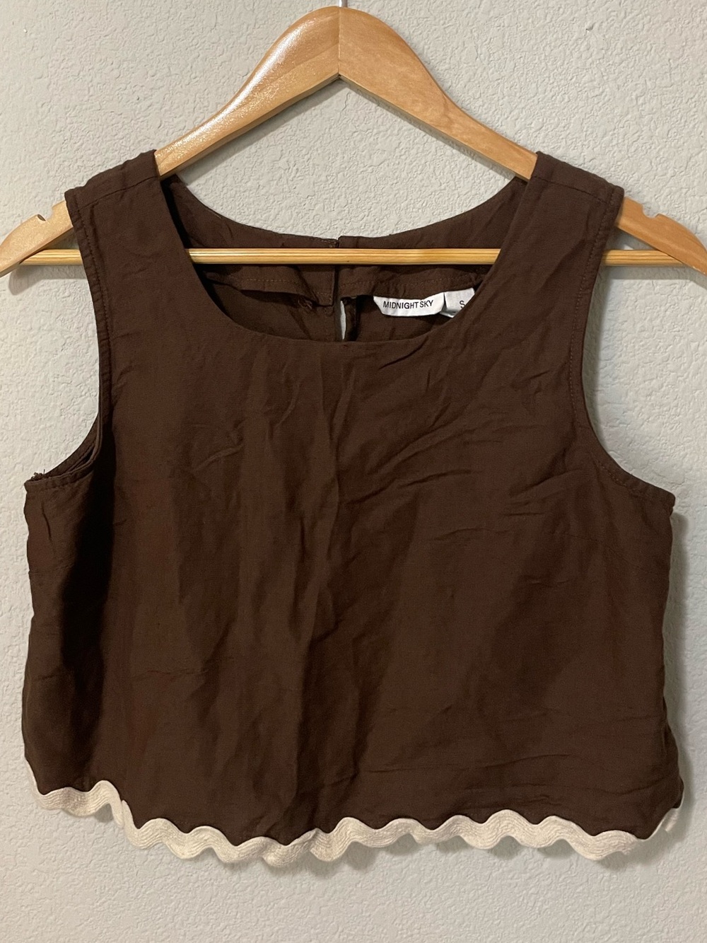 Brown Sleeveless Crop Top with Cream Scalloped Rickrack Hem boho coastal Cowgirl